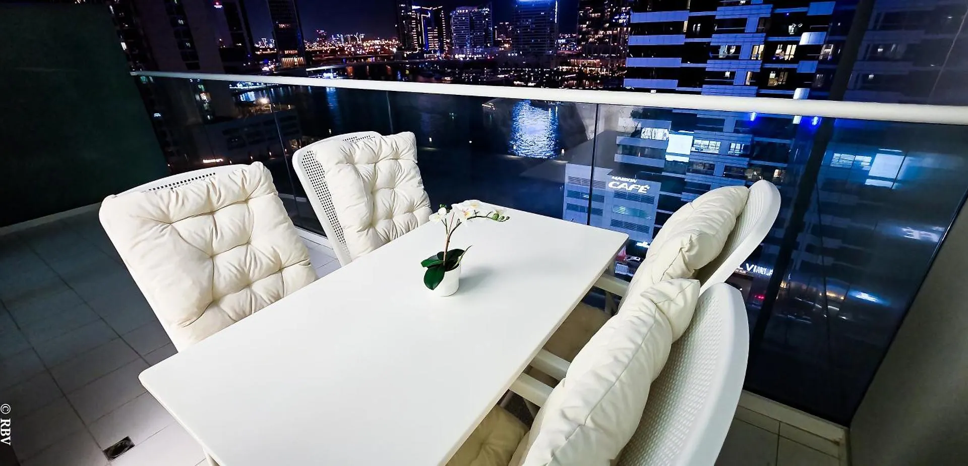 Mila Home Dubai Apartment